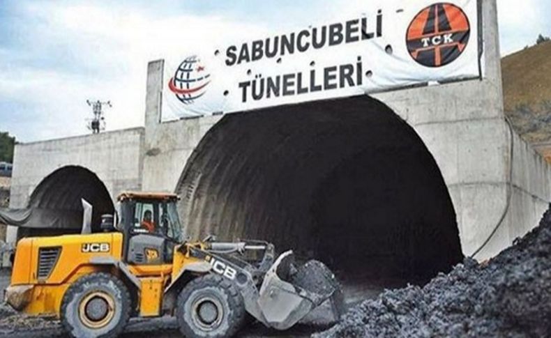 Sabuncubeli Tüneli'ni heyelan yavaşlattı