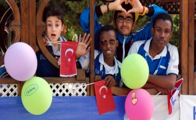 Sağlam: Sadece Türkçe öğrenmiyor dünya barışına da hizmet ediyorsunuz