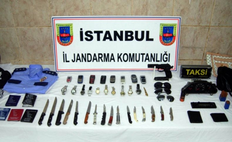 Sahte polisleri jandarma yakaladı