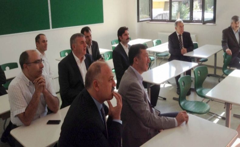 Sakarya protokolü yeni Fatih Koleji’ni çok beğendi