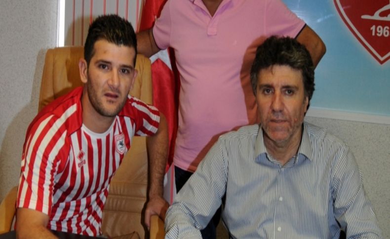 Samsunspor'da ilk imzayı Cemil attı