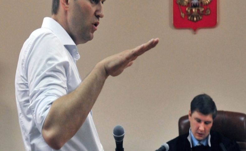 Savcı, Rus muhalif Navalnı için 6 yıl hapis cezası istedi