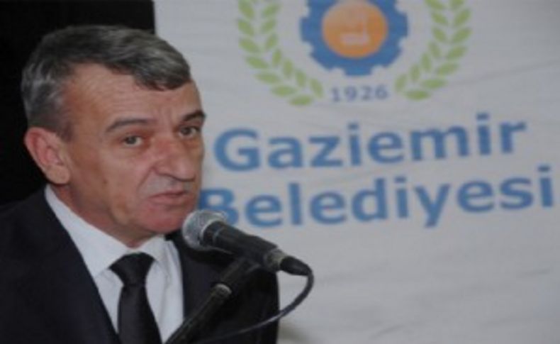 Gaziemir’de deprem: Başkan Şenol herkesi görevden aldı
