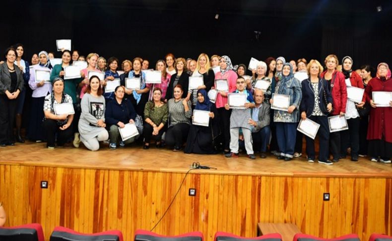 'Ana Baba Okulu'nda' sertifika heyecanı