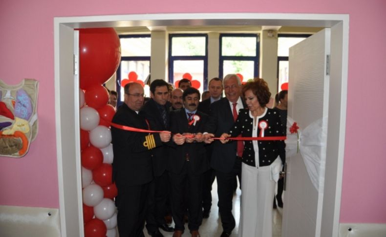Sevgi Çemberi ile yaptırılan 6 engelli sınıfı hizmete girdi