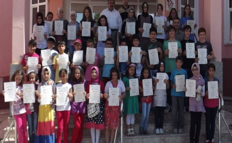 Seydişehir Dokumacı Koleji'nin 35 öğrencisi ESOL'de başarılı oldu