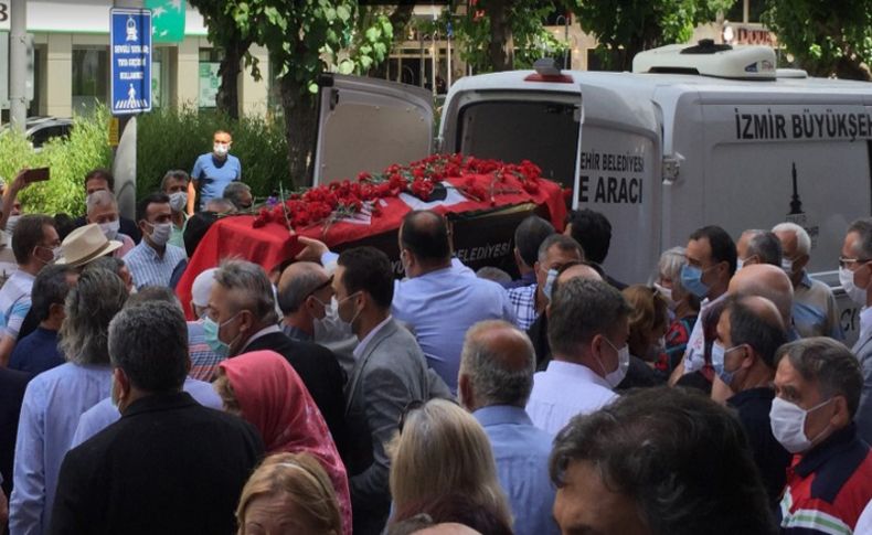 SHP'nin son il başkanı Değirmenci CHP İl Başkanlığı'ndan son yolculuğuna uğurlandı...