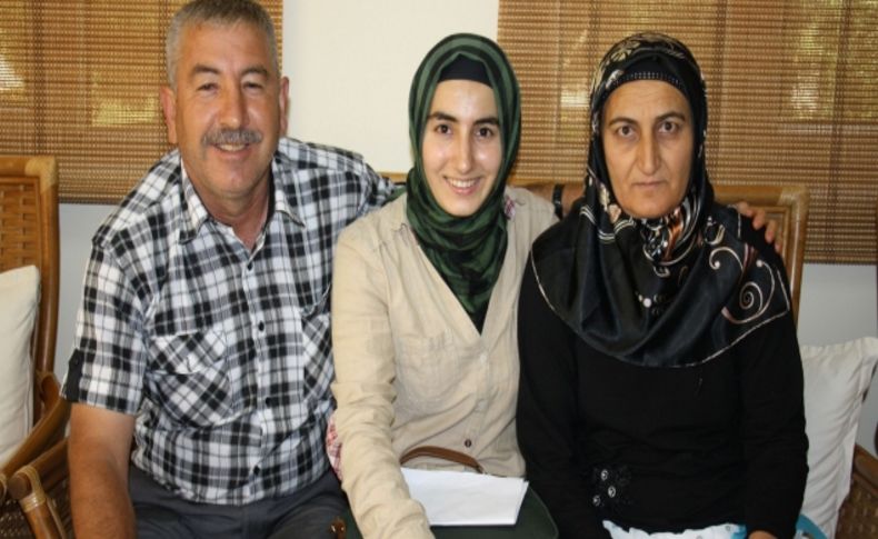 Siirtli Gülistan, imkansızlıklar içinde üniversite birincisi oldu