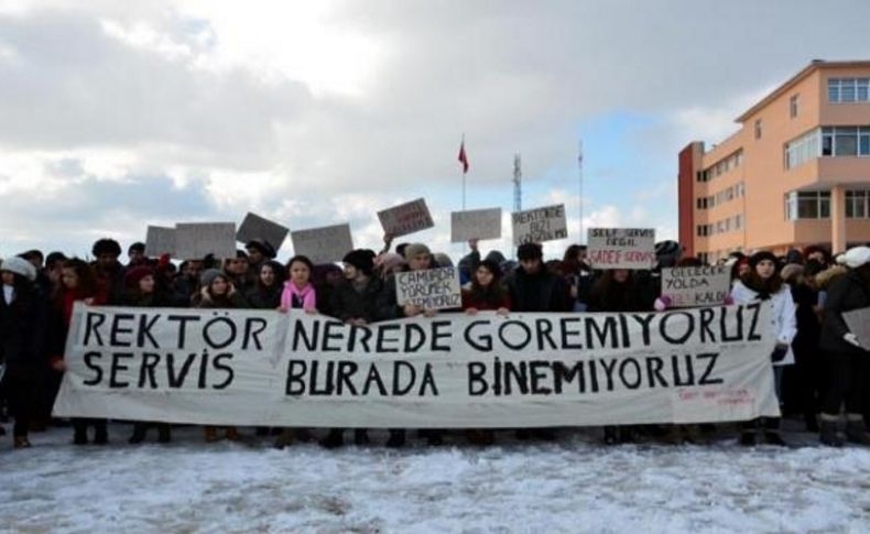 Sinop Üniversitesi öğrencilerinden ulaşım protestosu