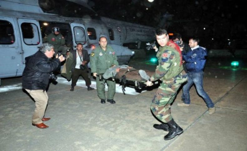 Sırtına orak saplandı, hastaneye sikorsky helikopterle getirildi