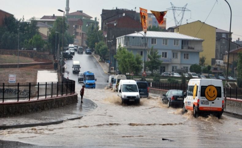 Sultanbeyli’de su baskını