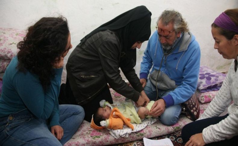 Gönüllülerden Suriyelilere sağlık taraması: İnsanlık ölmemiş
