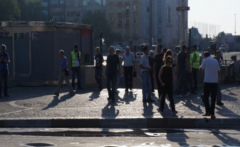 Taksim yaya trafiğine açıldı