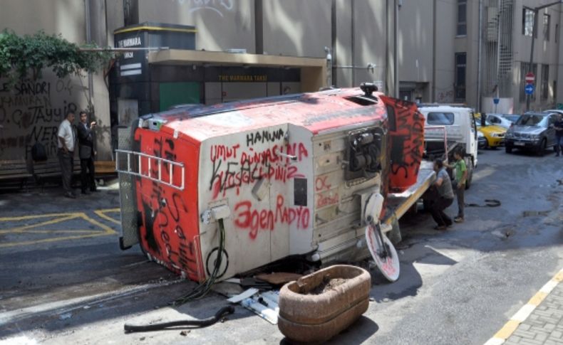 Taksim’de hayat normale dönmeye başladı