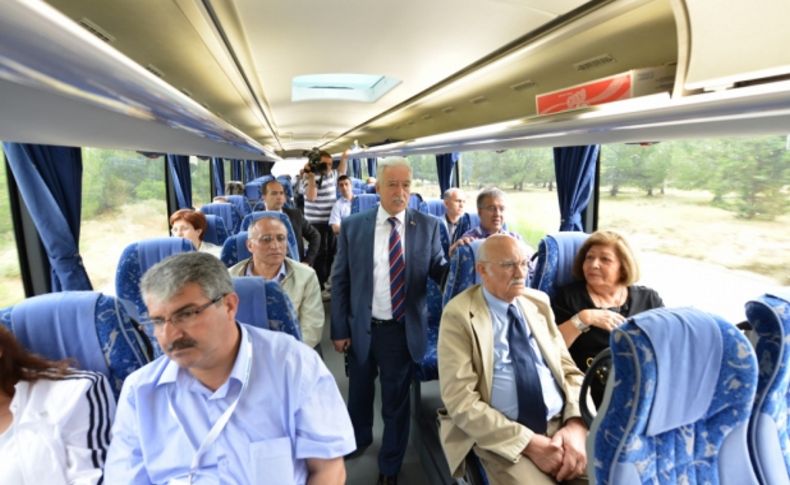 Tarihi Kentler Birliği toplantısına katılan konuklar şehir turu yaptı