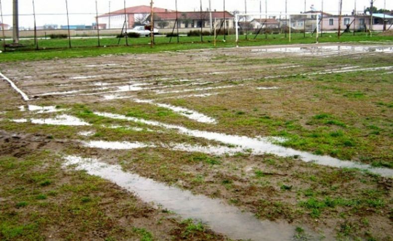 Tarla değil 'futbol sahası'