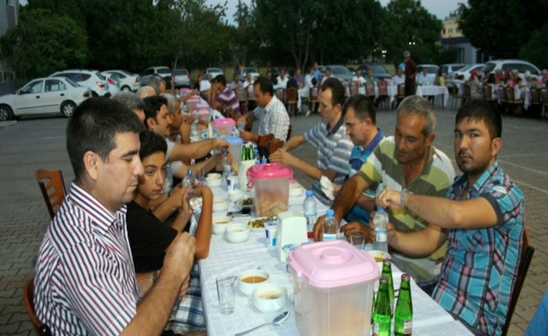 Tarsus’ta sağlık mensupları iftarda buluştu