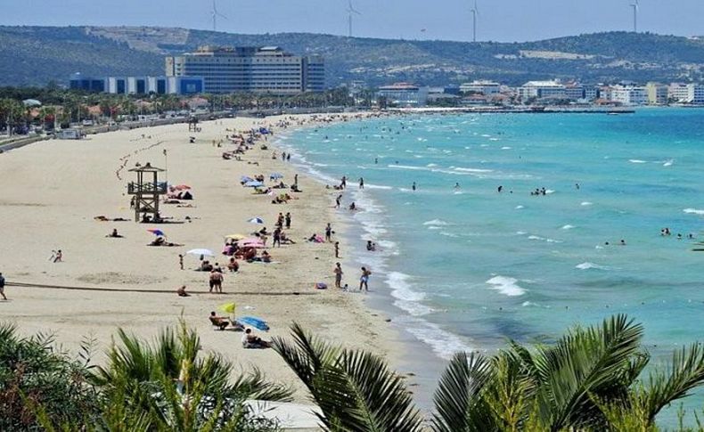 Tatil yörelerinde seçim molası: Plajlar boşaldı