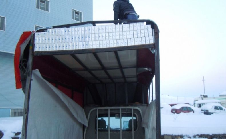 Tatvan’da 8 ayrı operasyonda 54 bin paket sigara ele geçirildi