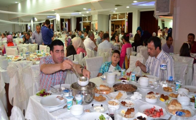 Tavşanlı Belediyesi personeli iftarda buluştu