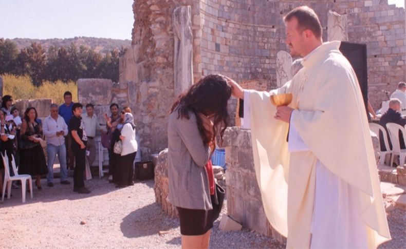 Theotokos Bayramı, Meryem Ana Kilisesi'nde kutlandı