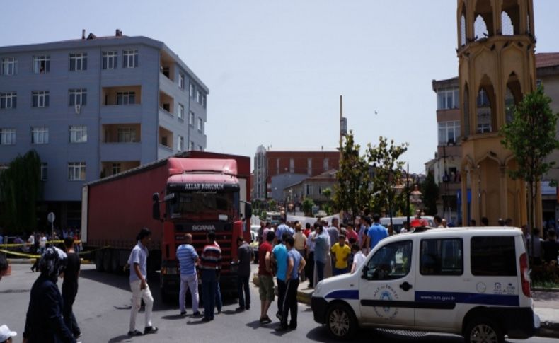 TIR dorsesinde can pazarı: 1 ölü 2 yaralı