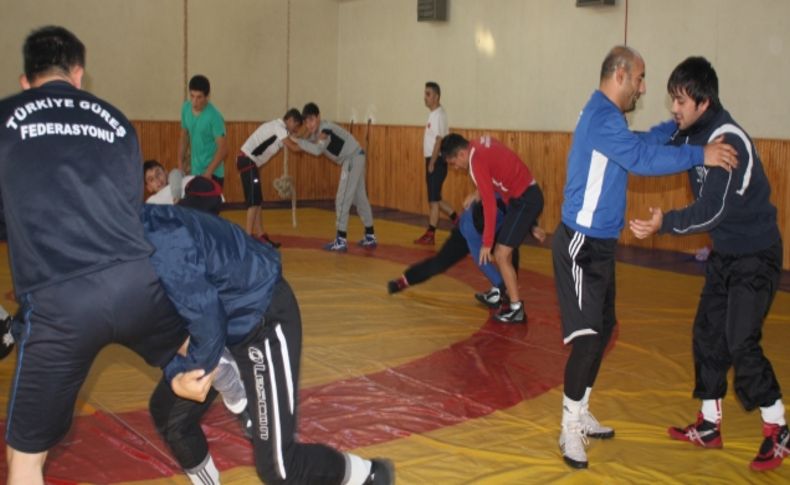 Tokat Özel İdare Güreş Takımı Süper Lig için ter döküyor