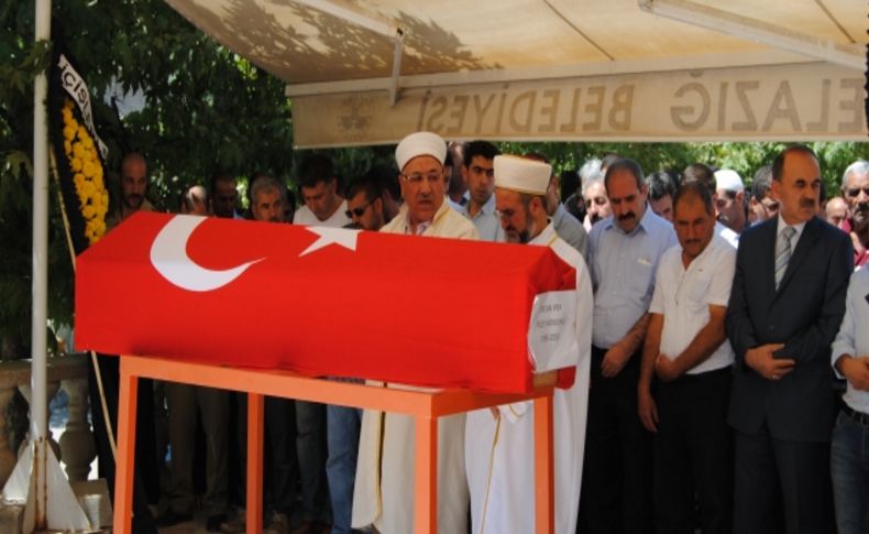 Trafik kazasında hayatını kaybeden polis memuru son yolculuğuna uğurlandı