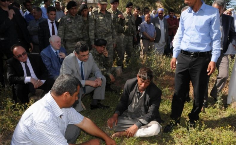 Trafik kazasında şehit düşen asker defnedildi