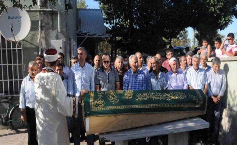 Tramvayın çarpması sonucu yaşamını yitiren minik Salih toprağa verildi