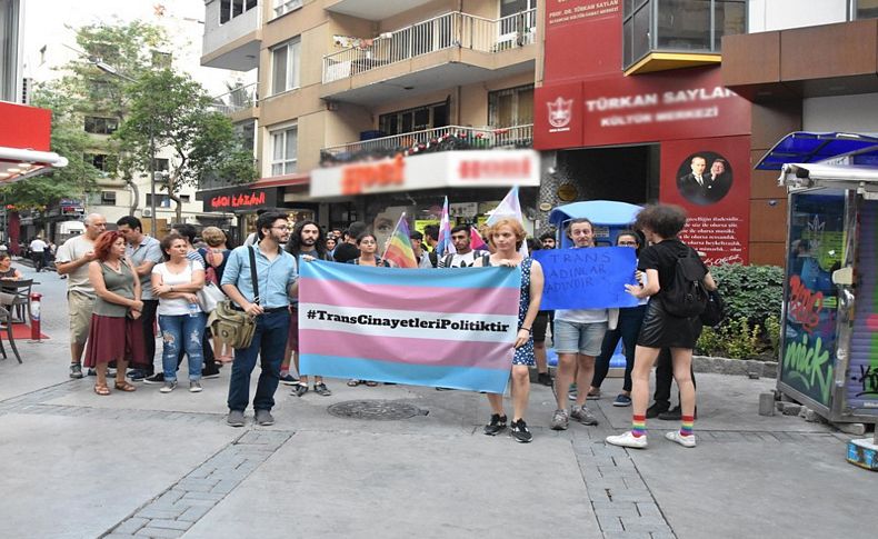 Travesti cinayeti, İzmir'de protesto edildi