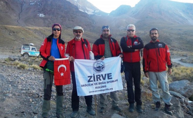 Türk kadın dağcı, o ülkedeki tırmanışta Türkiye'yi temsil etti