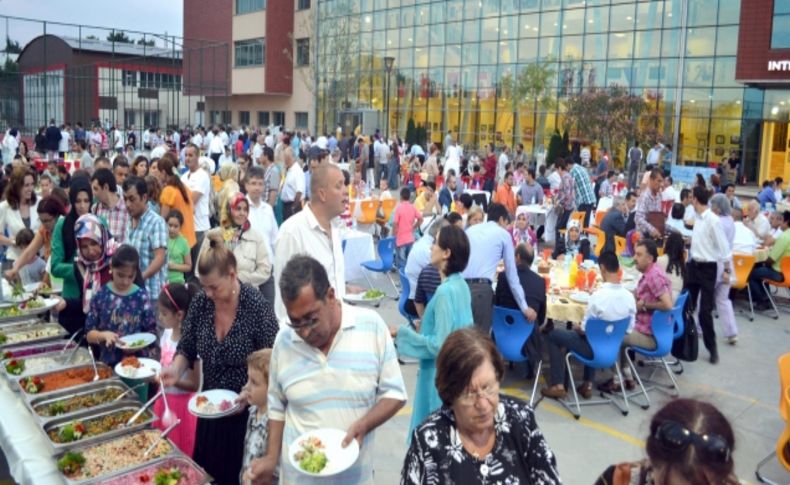 Türk ve Romenler iftarda buluştu