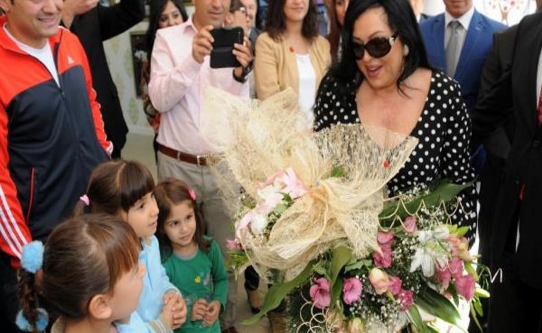 Türkan Şoray Antalya Expo'nun 'çiçek Yüzü' Olacak