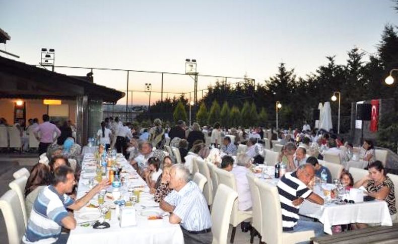 Türkiye Böbrek Vakfı iftar verdi