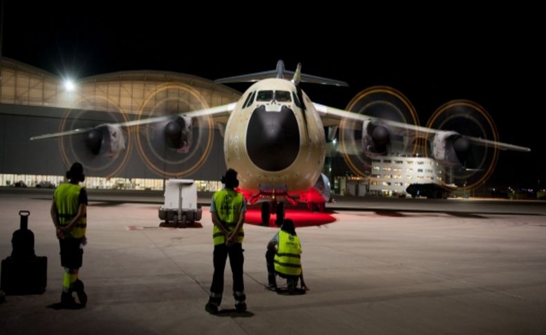 Türkiye’nin ilk A400M uçağı, motor çalıştırdı