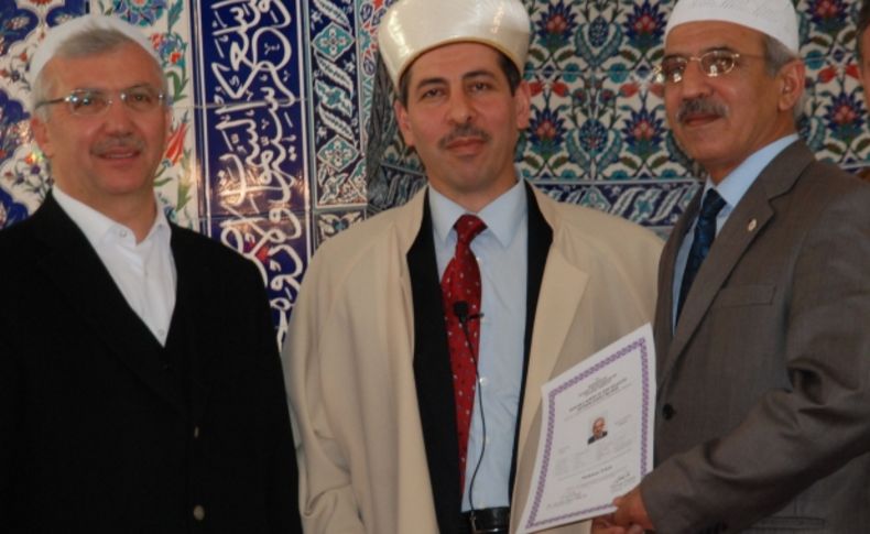 Türkler azmettiler, Kuran-ı Kerim'i öğrenip sertifikalarını aldılar