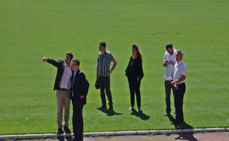 U20 Dünya Kupası öncesi FIFA yetkilileri statlarda son incelemelerde bulundu