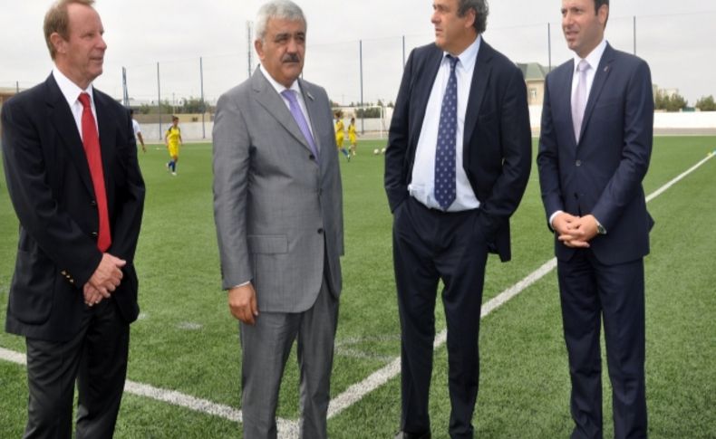 UEFA Başkanı Platini, 2020 için İstanbul'a desteğini yineledi