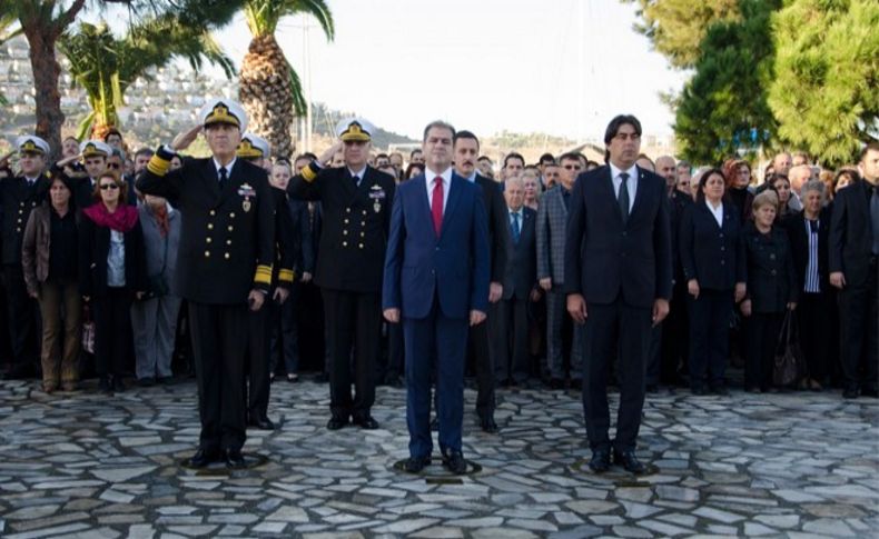 Ulu Önder Atatürk Foça'da anılıyor!