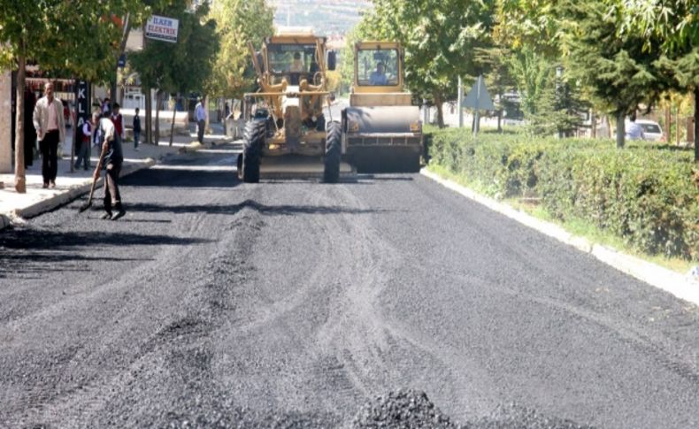 Ulukent'te 4 bin metrelik asfalt serimi yapıldı