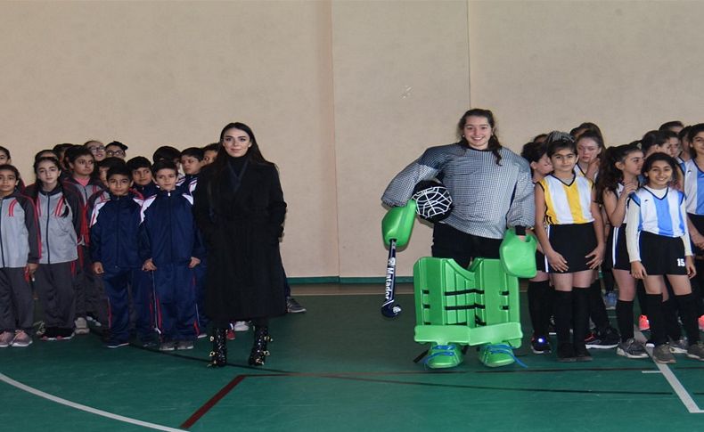 Umut Köprüsü Projesi hokey maçı ile tanıtıldı