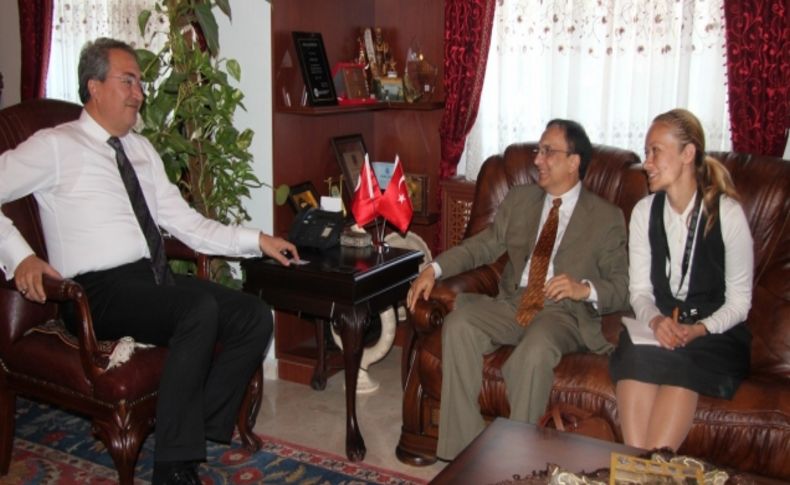 Ünver: Kadınlara pozitif ayrımcılıkta dünyaya örnek olacak projeyi uyguluyoruz