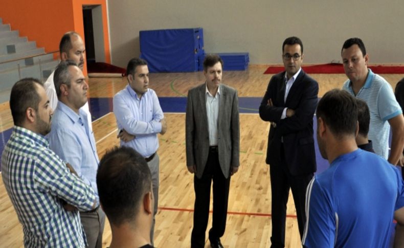 Uşak Sportif, üniversite spor salonunda inceleme yaptı