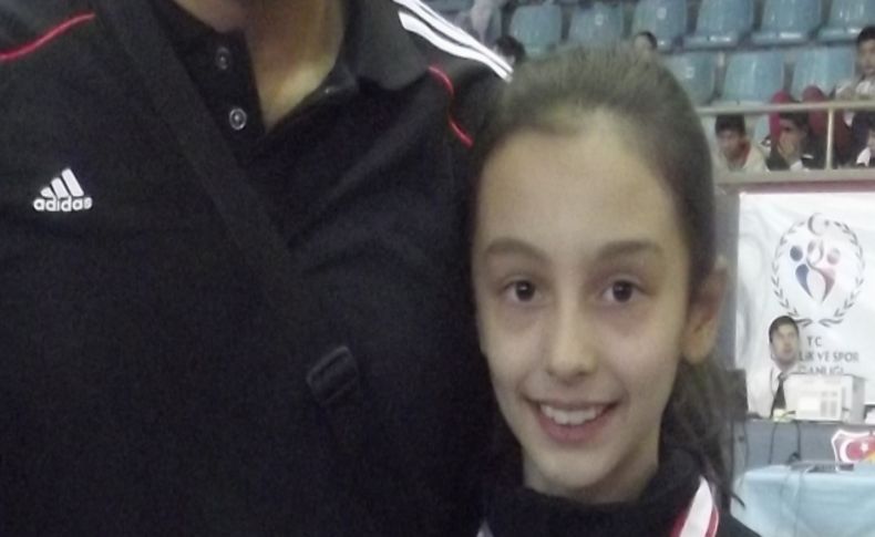 Uşak Üftade Ortaokulu öğrencisi tekvandoda Türkiye şampiyonu oldu