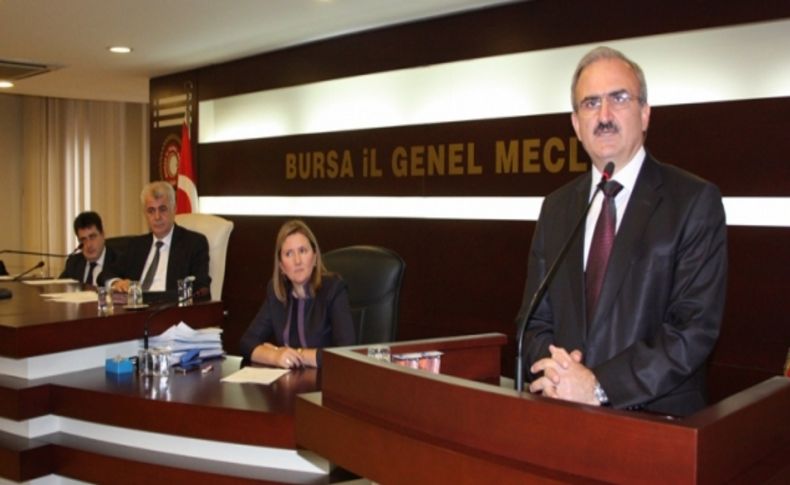 Vali Karaloğlu: Ülkenin taşında toprağında il özel idarelerinin çok emeği var