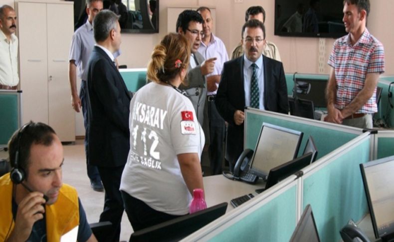 Vali Selami Altınok, 112 Acil Çağrı Merkezi'nde incelemelerde bulundu