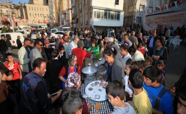 Vatan Mahallesi’nde aşure buluşması