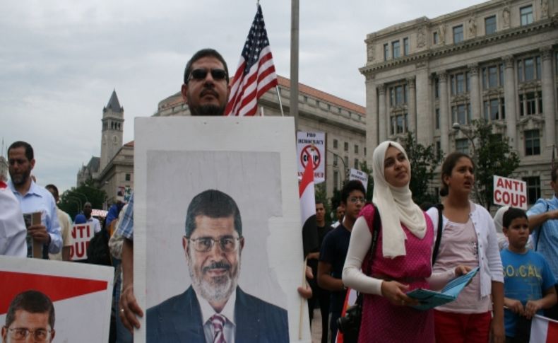 Washington’da Mursi’ye destek gösterisi