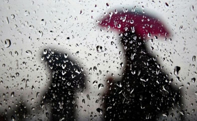 İzmir'e bayramda yağmur sürprizi